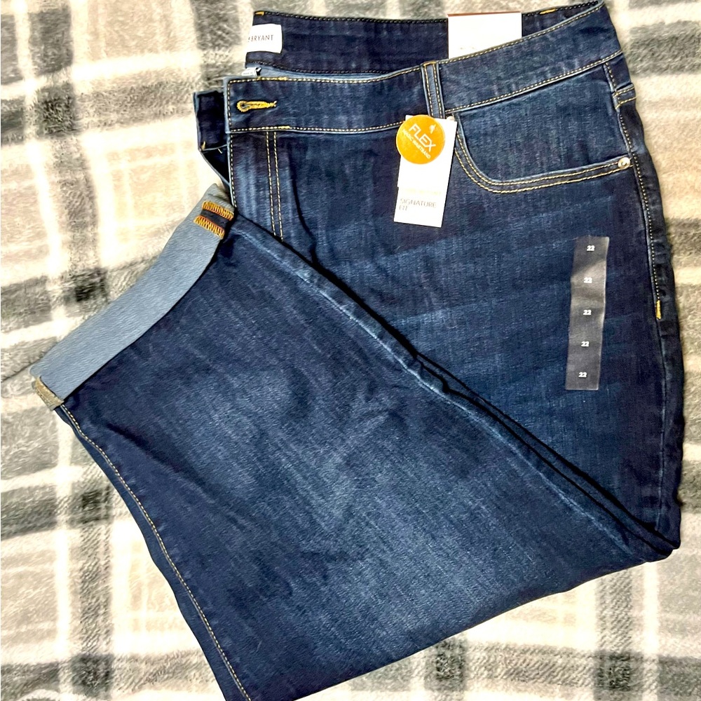 Torrid sz 22 Capris